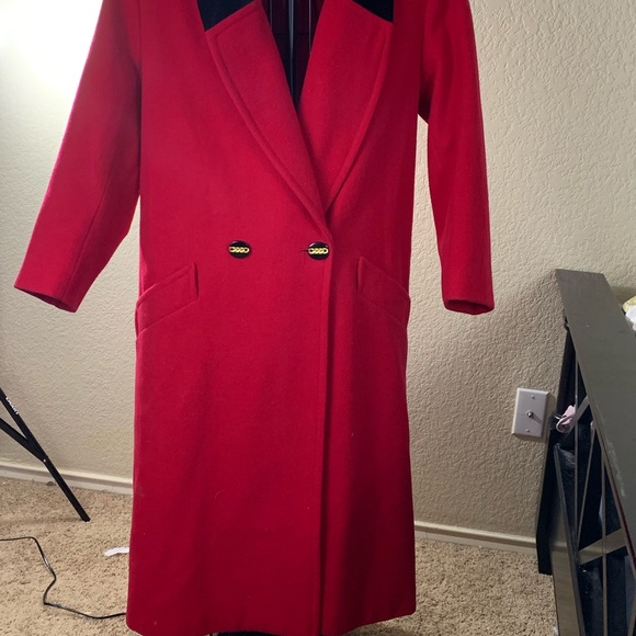 ✨RED DONNYBROOK COAT✨ - Picture 2 of 7